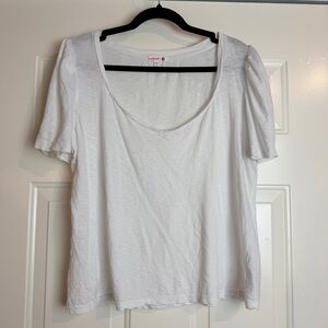 Sundry white t-shirt scoop neck gathered sleeve details size 4 / XL